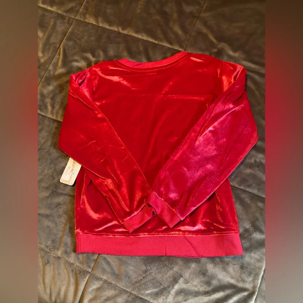 Wrangler brand, kids size small, beautiful red and gold, new with tags, top